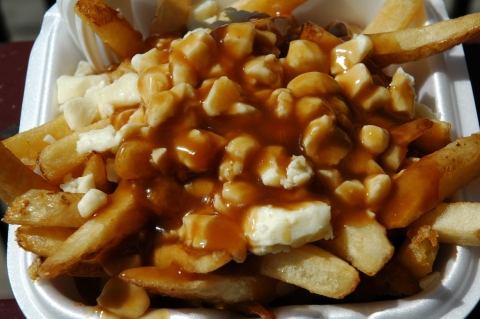 La poutine québécoise